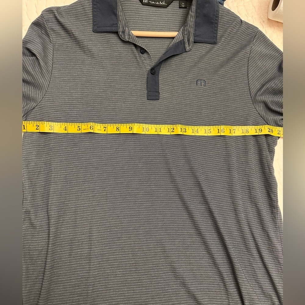 Travis Mathew golf shirt polo breathable fabric classic collar short sleeves M - Picture 6 of 7